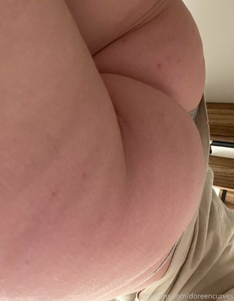 Doreencurves onlyfans naked