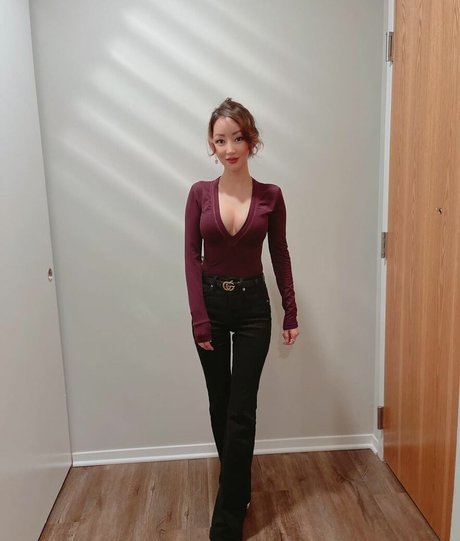 Yeonmi Park ass onlyfans