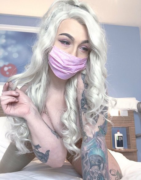 naughtynaturalnova onlyfans naked