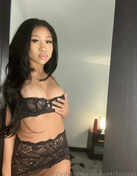 Wetchinaaa onlyfans pictures
