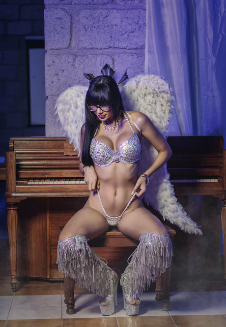 light onlyfans sexy naked shot