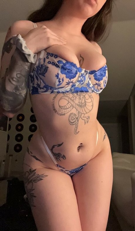 Krissyscx naked onlyfans leak