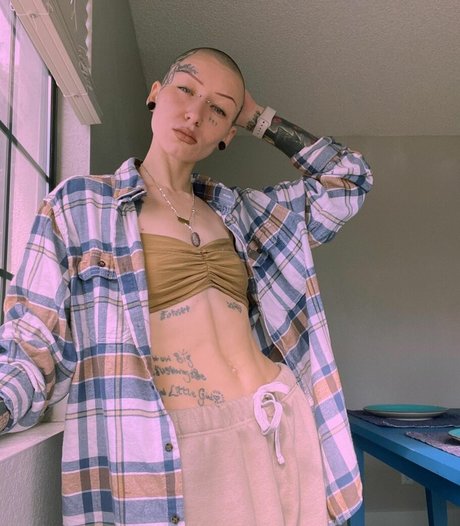 xovalerie on onlyfans