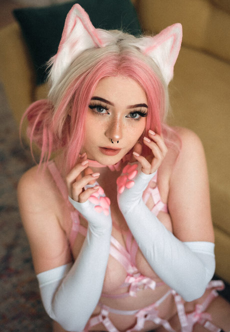 Angela Halee Profile pic