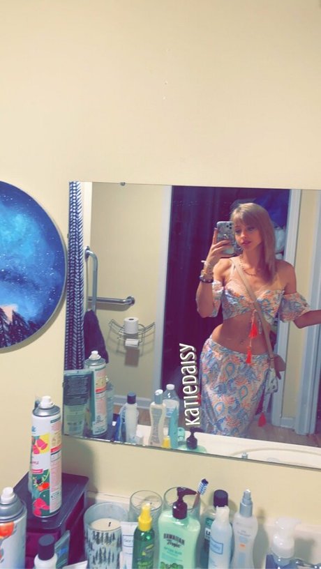 Katiedaisy naked on onlyfans