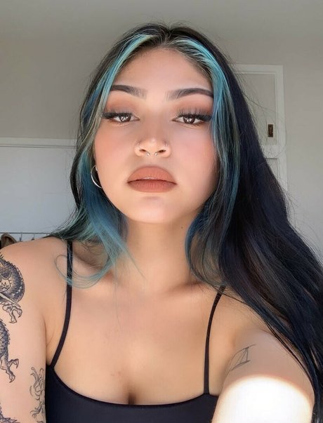 Lia Mae nude onlyfans leaks