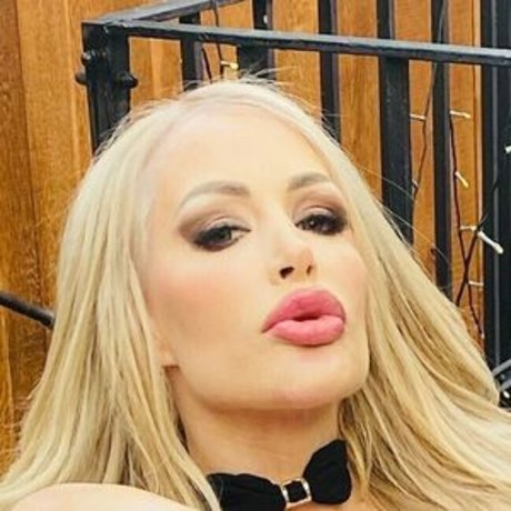 Anna Kelemen sex onlyfans