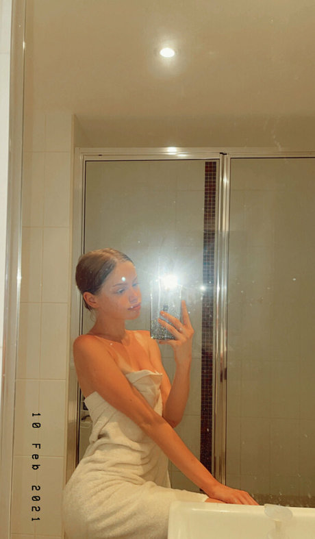 Onlyfanswmadi onlyfans hot