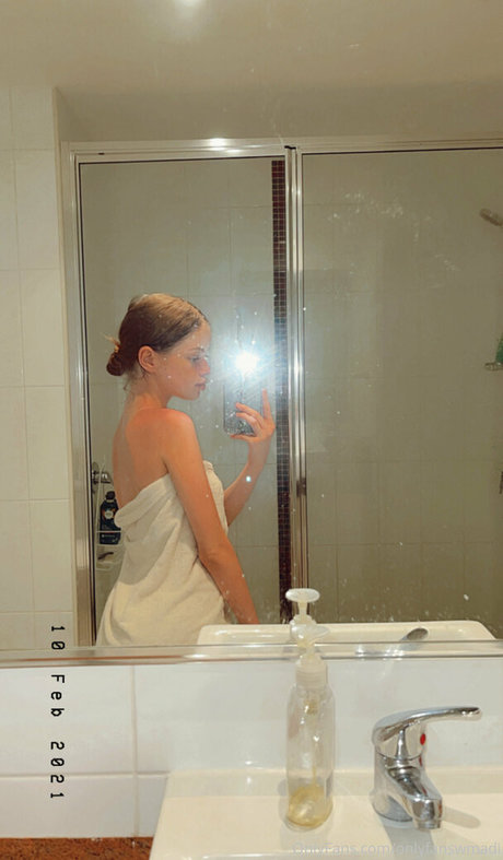 Onlyfanswmadi naked onlyfans