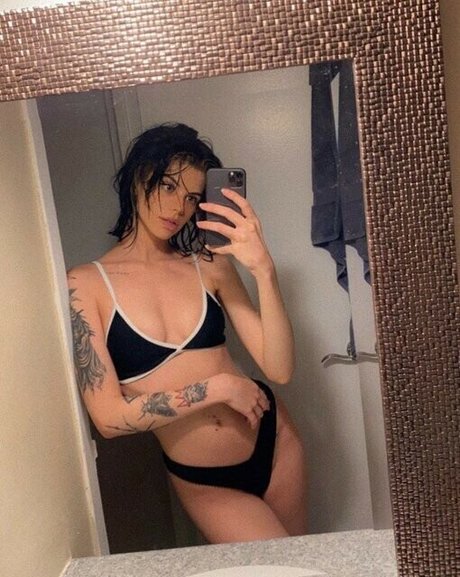 ellathrasher feet onlyfans