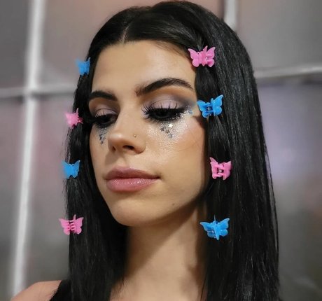 ellathrasher onlyfans fotos