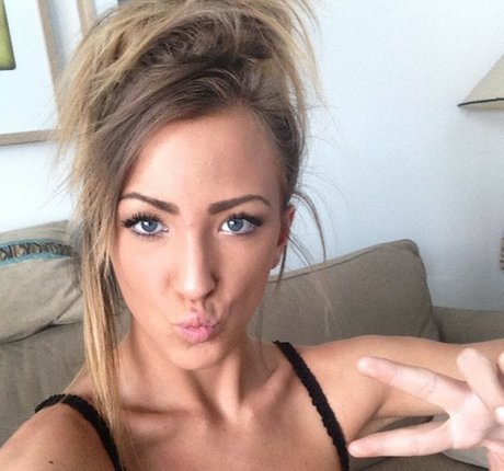 Zara Zentio onlyfans leaked photos