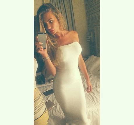 meaty pussy onlyfans pretty frame