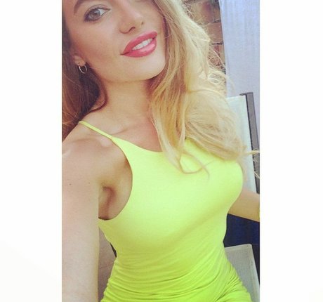 Megan Barton Hanson free onlyfans