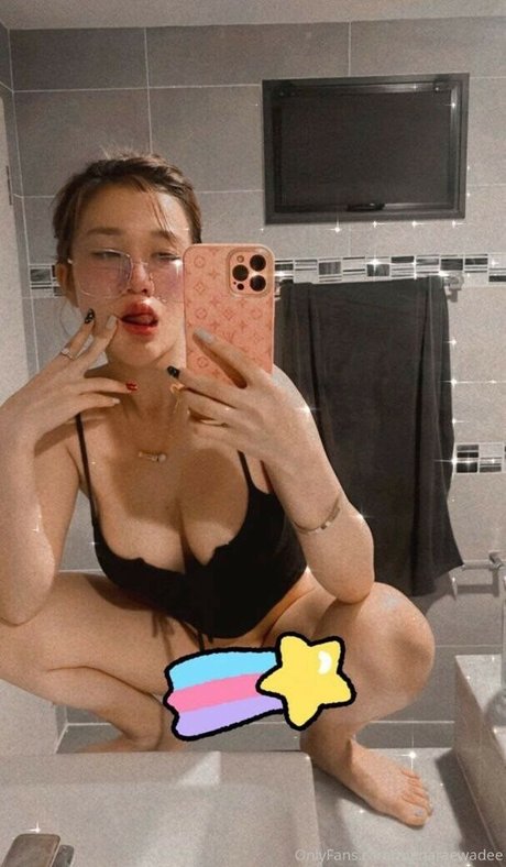 menaraewadee onlyfans sexy