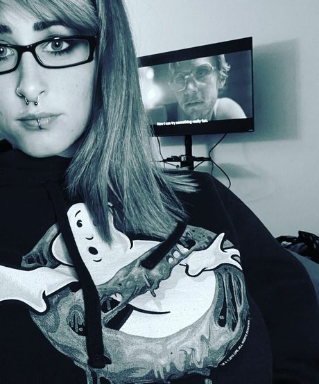 SilentMary nude leak onlyfans