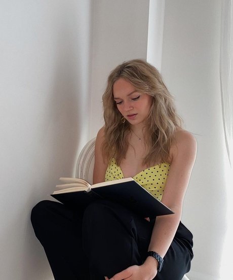 Sapphire Upshall onlyfans naked pics