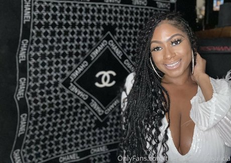therealchanellealicia only fans naked