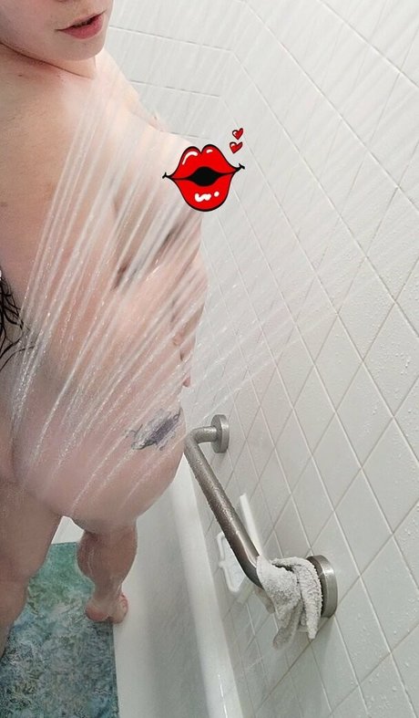 bloodylovely leak only fans