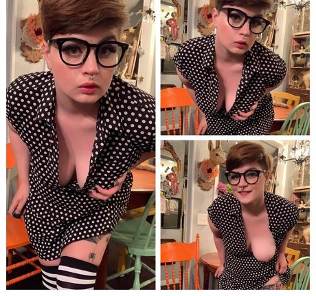 Vintage vogue only fans.