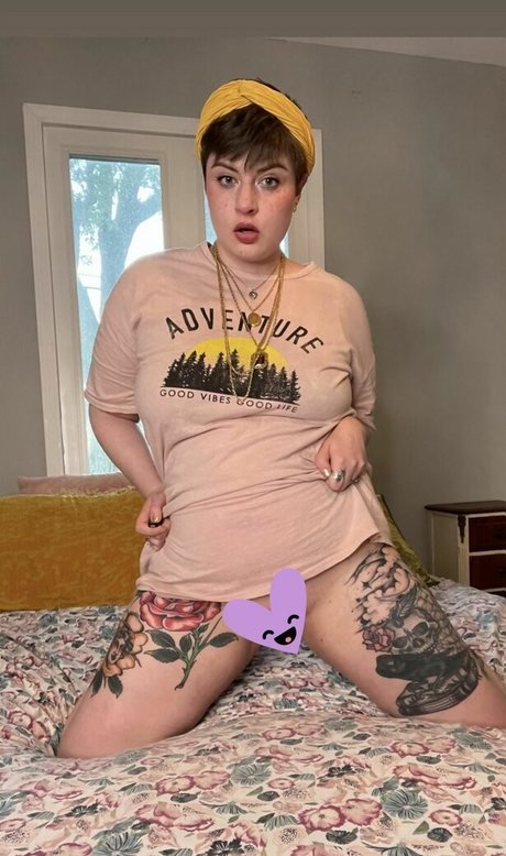 Vintage vogue is on onlyfans