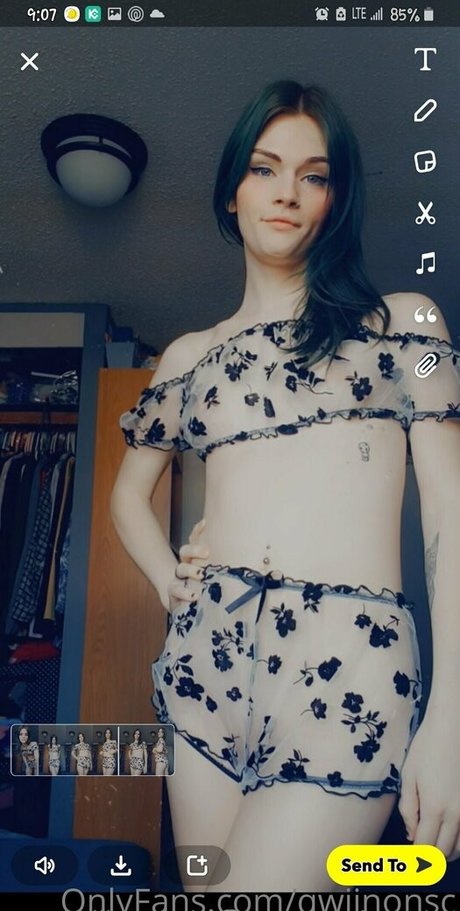 qwiinbae onlyfans strip