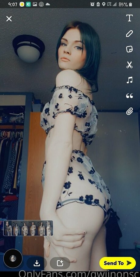 qwiinbae onlyfans strip