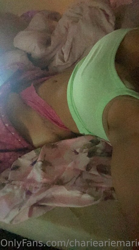charieariemarie onlyfans ass