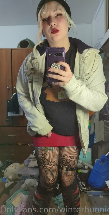 winterbunnieeoffree onlyfans striptease