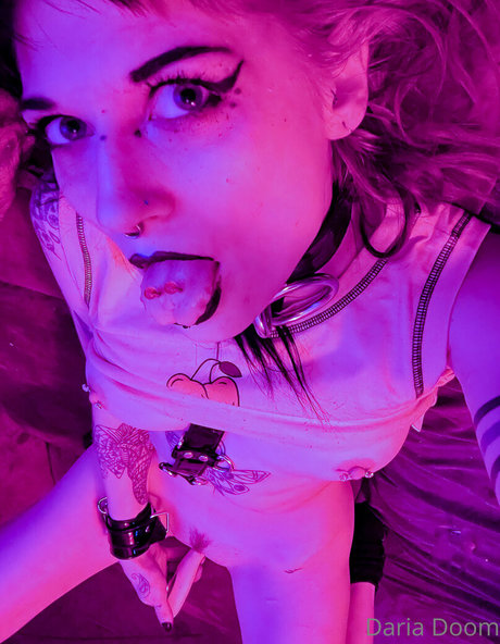 dariadoom onlyfans naked porn