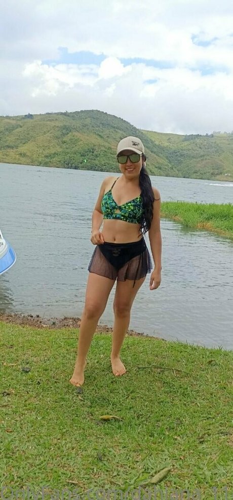 dahiana 114 onlyfans striptease