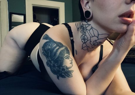 moremoiraxoxo onlyfans content leaked