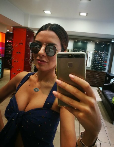 Nikoletta Ralli onlyfans nude leaked