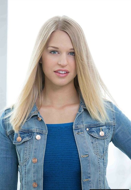 Lacey Johnson only fans pictures