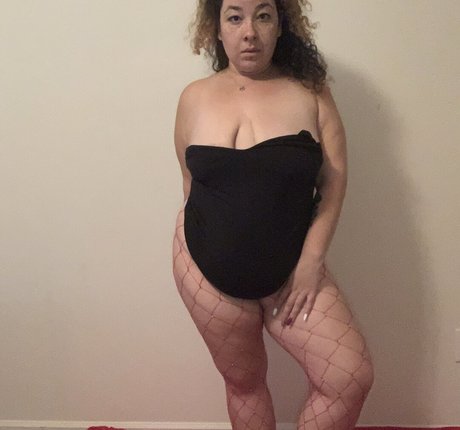 queenkenz28 nude only fans