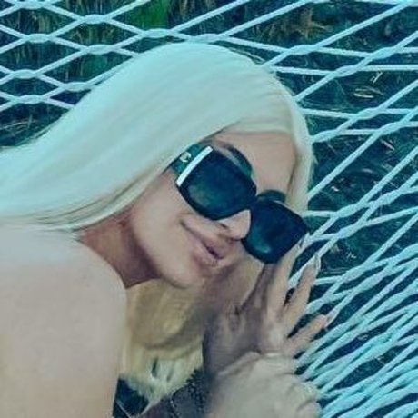 Laura Blake Hahnel leaked only fans