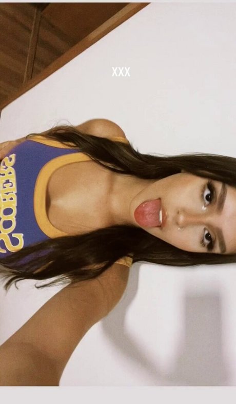 izaalmeidaa__ onlyfans leaked naked