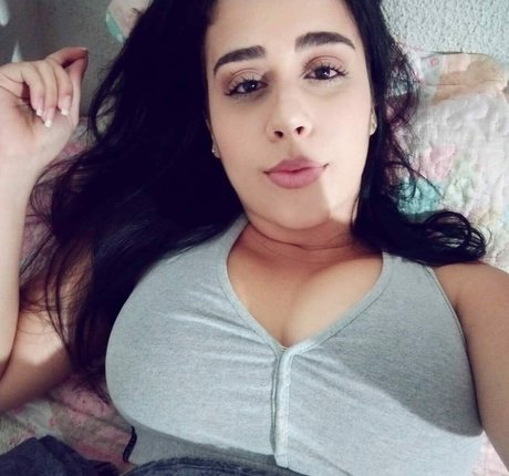 millenecarolina onlyfans nude leak