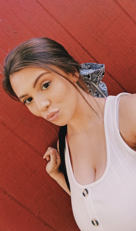 Kaylee Burnett leaked onlyfans nude