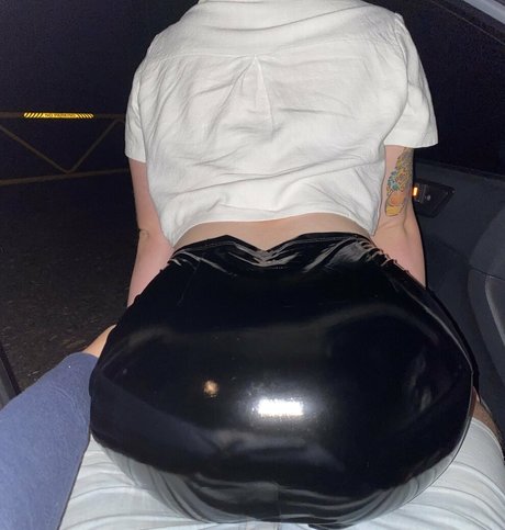 ellijade only fans pic