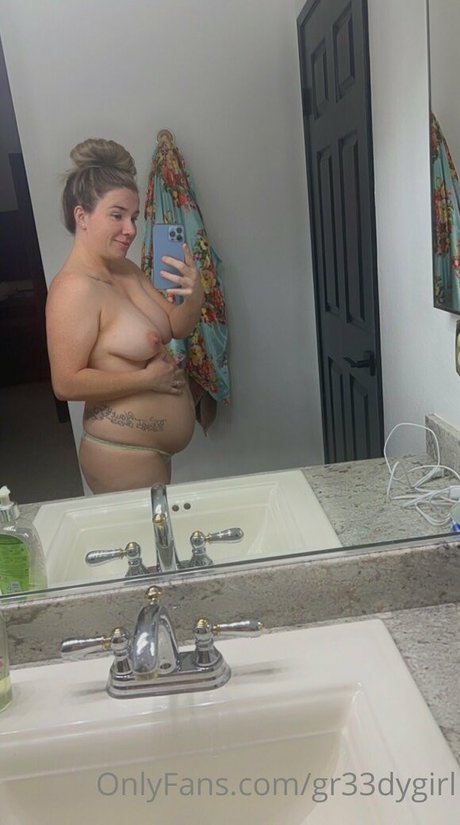 gr33dygirl desnuda onlyfans