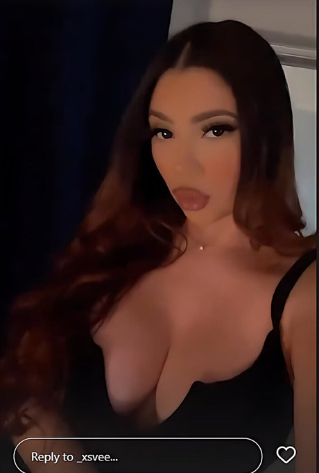 _xsvee onlyfans leajs