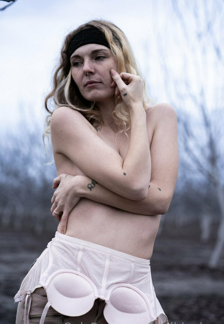 badbluebee only fans leak nude