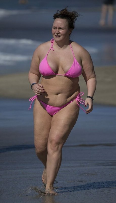 Chanelle Hayes onlyfans strip tease