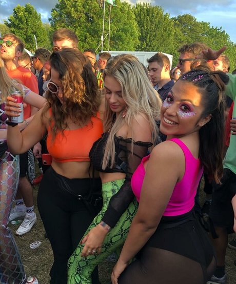 Andelika Profile pic