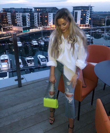 Andelika free only fans