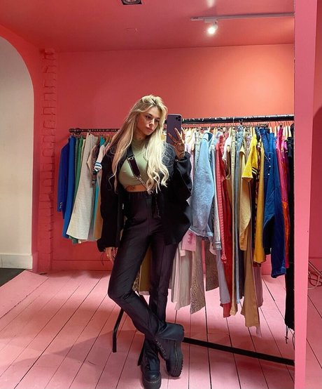 Andelika onlyfans content leaked