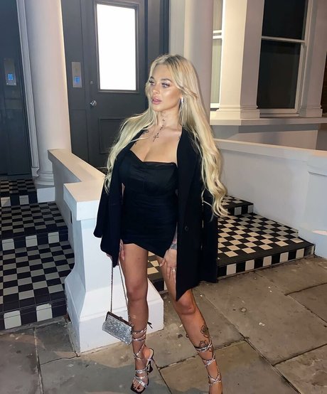 Andelika is on onlyfans