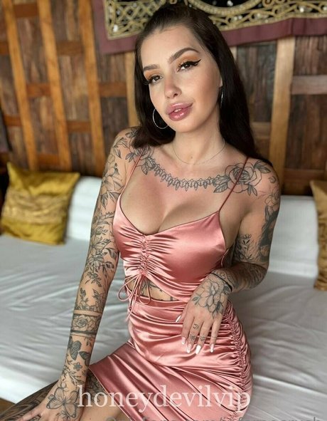 infernocrush nude onlyfans