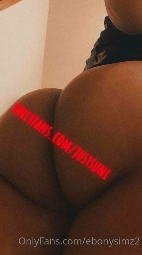 ebonysimz2 onlyfans naked leaks